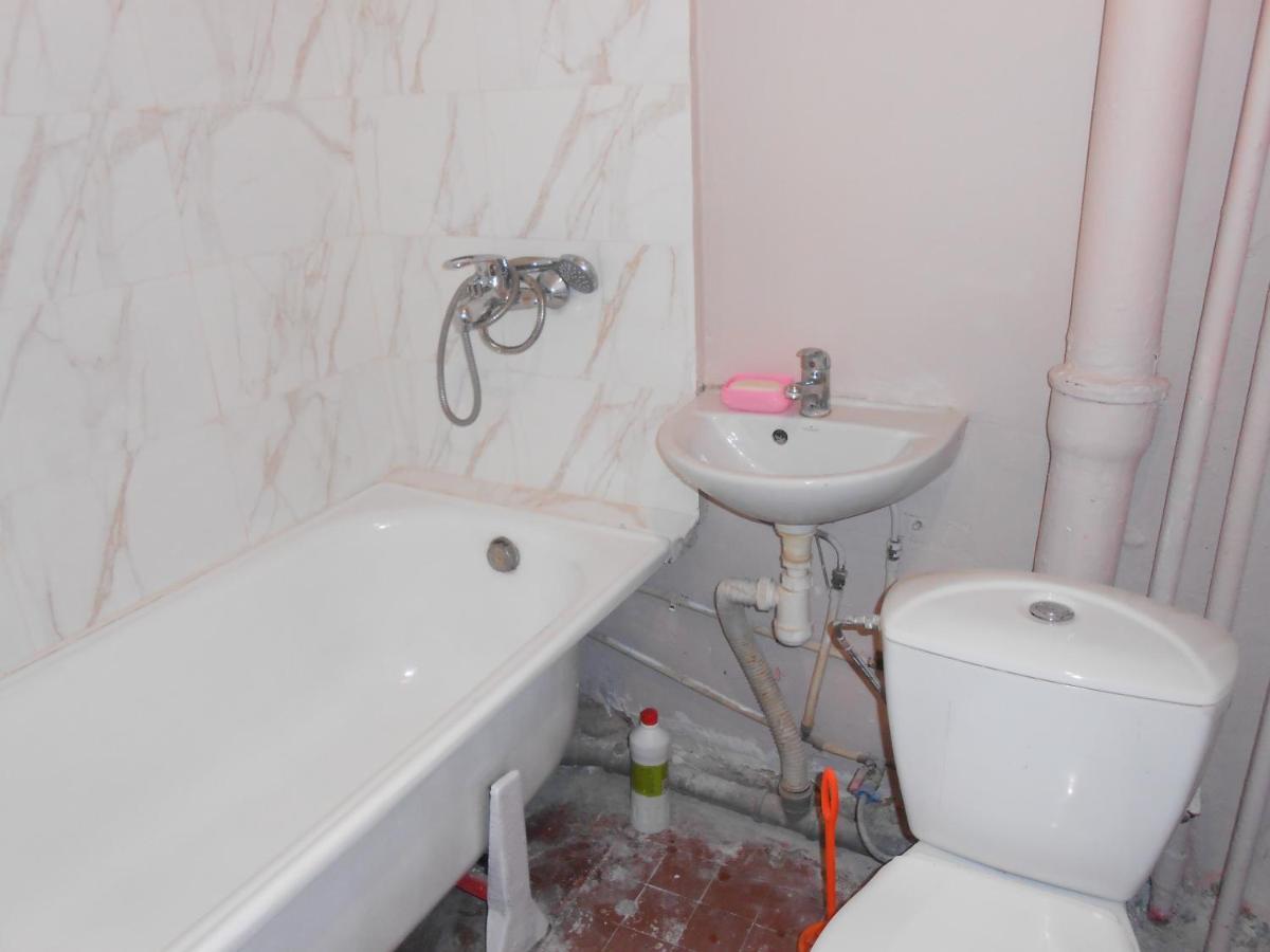 Appartement Проспект Героев Сталинграда 19 А à Kiev Extérieur photo